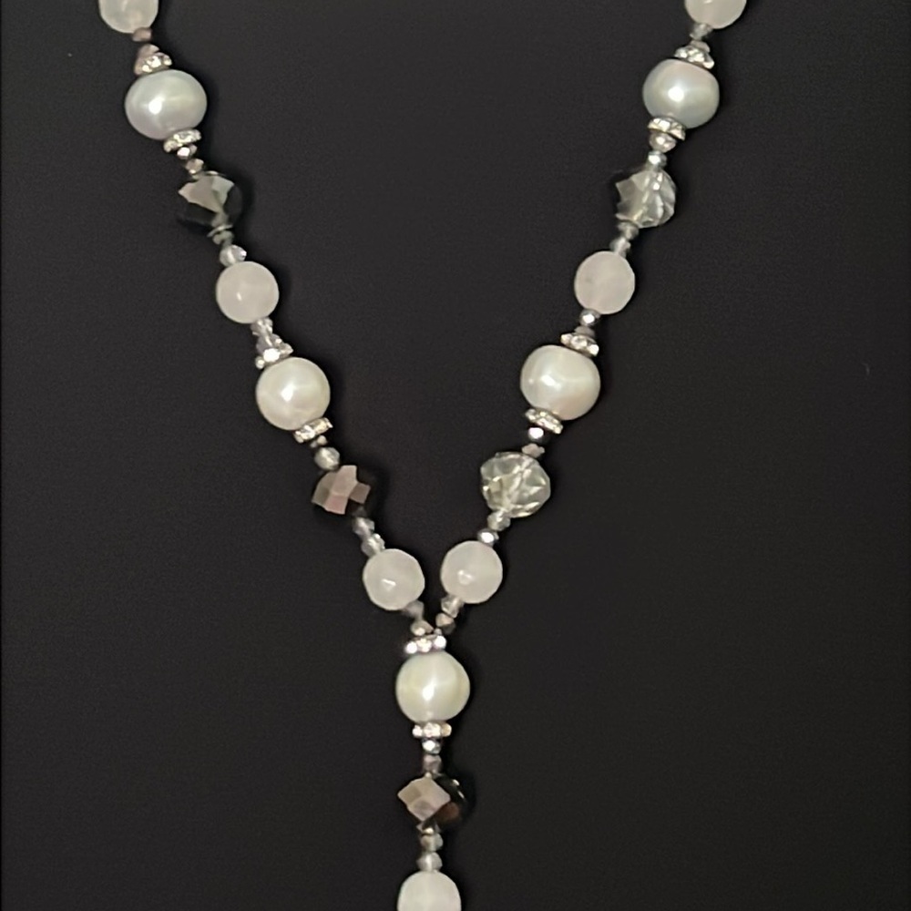 WHBM Beaded necklace- NWOT - Picture 3 of 9